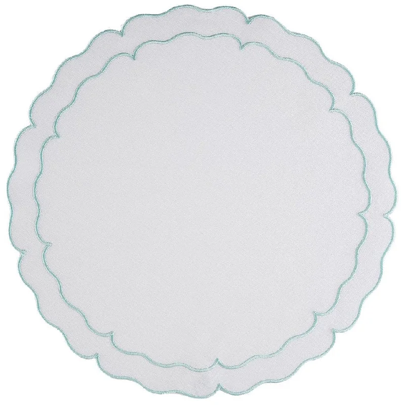 how-to-improve-decision-making-Linho Scalloped Round Placemat - Set of 4